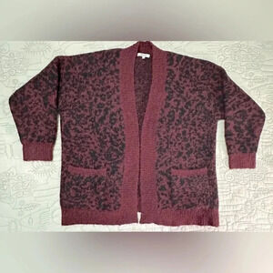 MADEWELL Leopard Cardigan Sweater Alpaca Wool
Size M Thick Chunky Burgundy Black